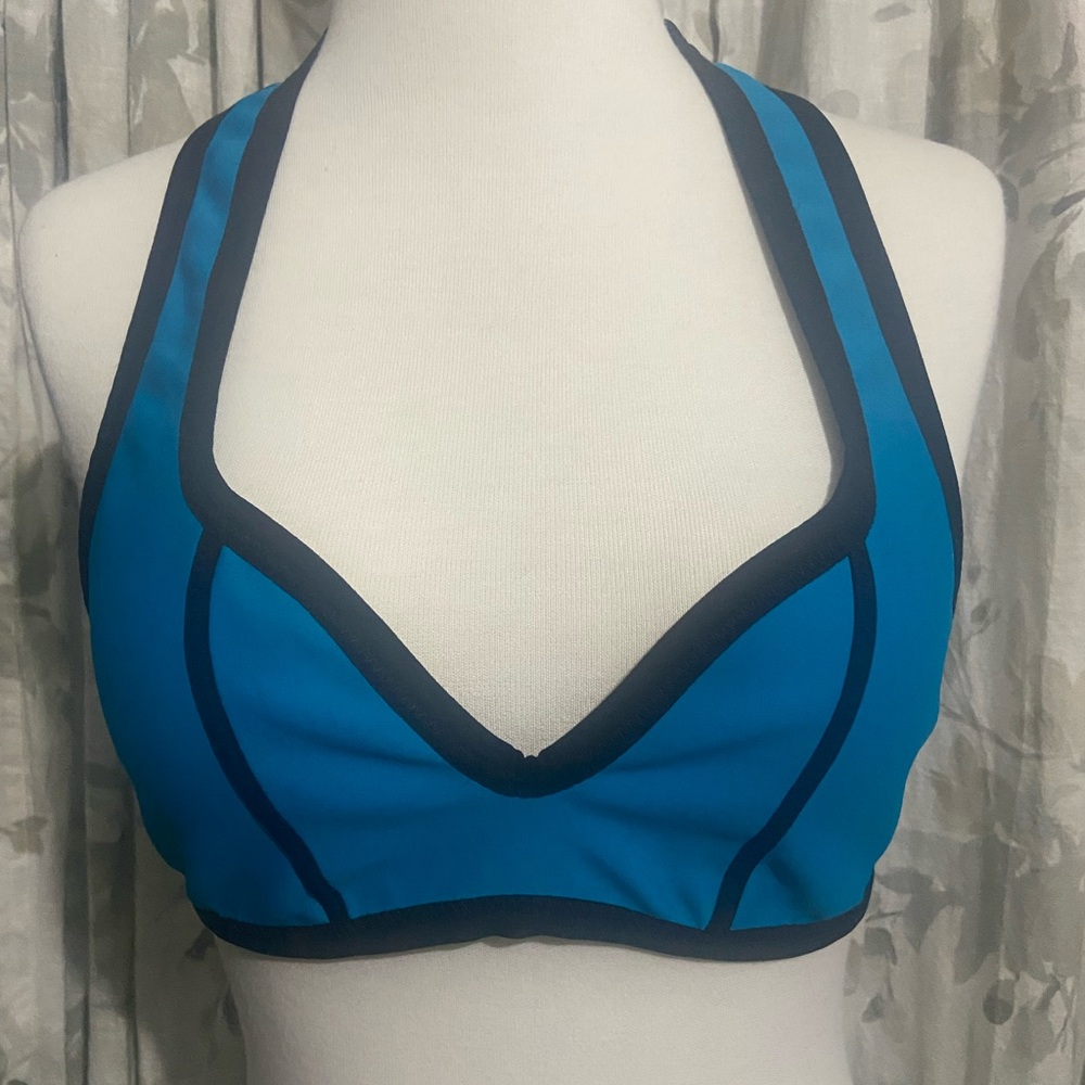Robin Piccone bikini top. Tie back halter.